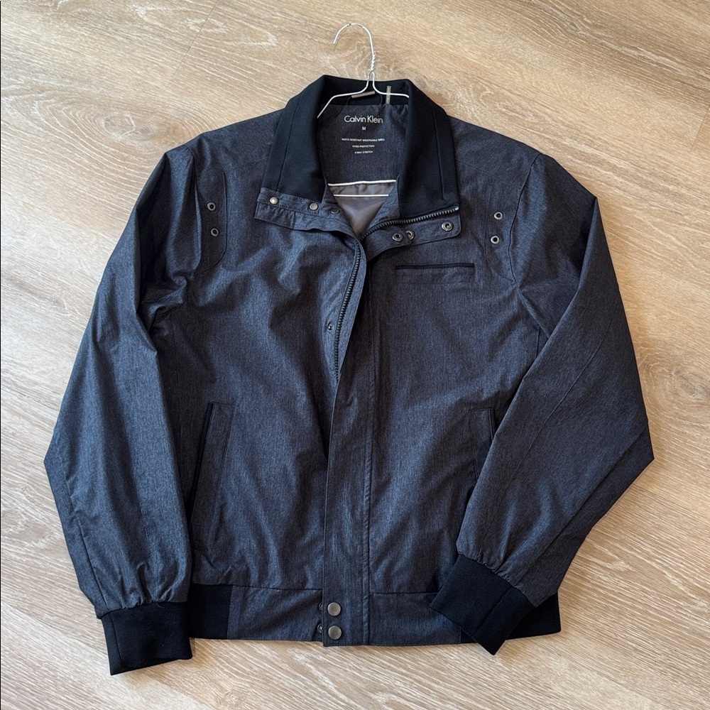 Size M Calvin Klein water resistant breathable shell Wind protection Men coat